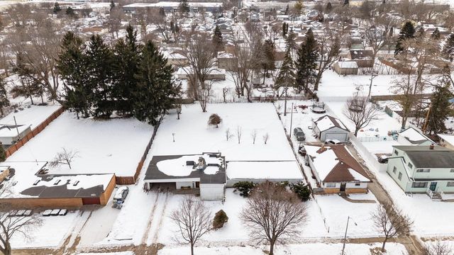 4015 W Kiley AVENUE, Milwaukee, WI 53209