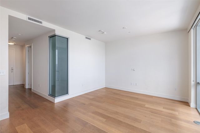 222 West Ave 1406, Austin, TX 78701