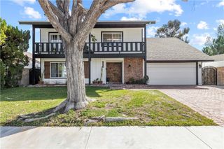 22930 Las Mananitas, Valencia, CA 91354