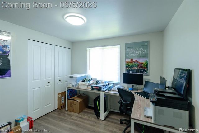 23735 W Newell Circle, Farmington Hills, MI 48336