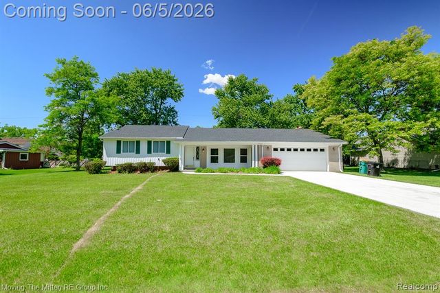 23735 W Newell Circle, Farmington Hills, MI 48336