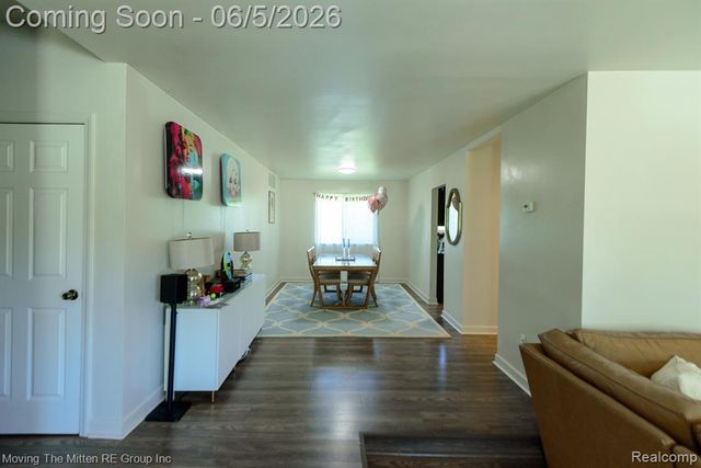 23735 W Newell Circle, Farmington Hills, MI 48336