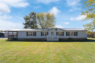4177 Lunar Road NE, Carrollton, OH 44615
