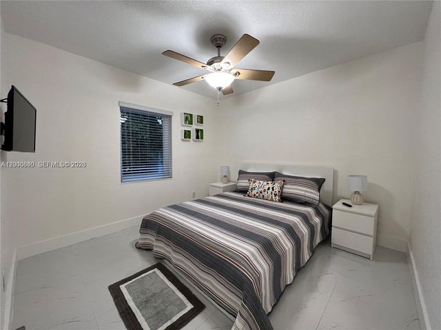 1380 SW 11th St 1, Miami, FL 33135