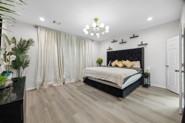 8308 James Franklin Street, Houston, TX 77088