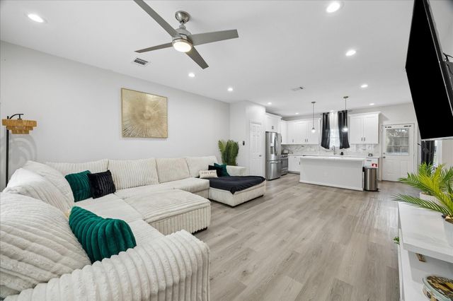 8308 James Franklin Street, Houston, TX 77088