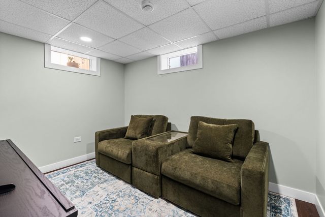 1025 Queen Anne Street, Woodstock, IL 60098