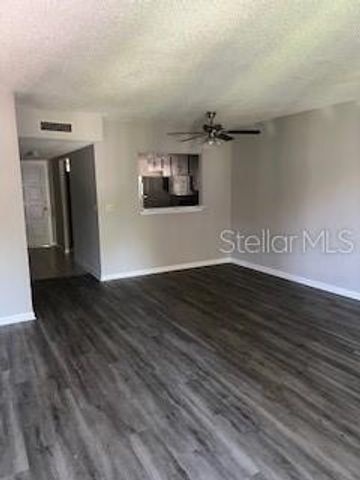 6332 NEWTOWN CIRCLE 32B5, Tampa, FL 33615