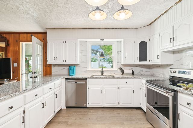 604 College Ave, E, Carthage, TN 37030