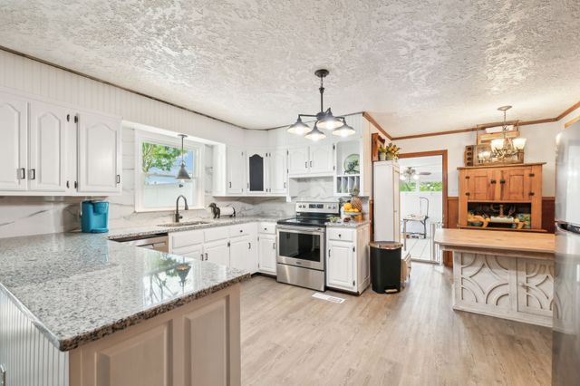 604 College Ave, E, Carthage, TN 37030