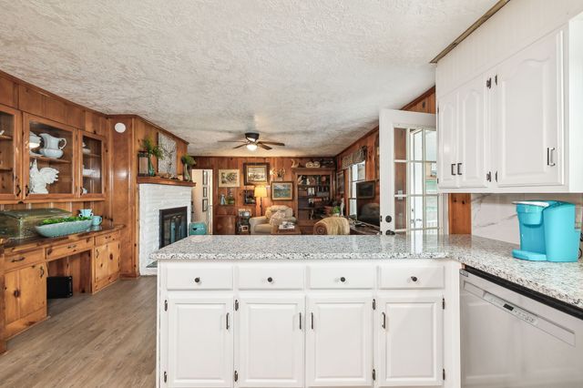 604 College Ave, E, Carthage, TN 37030