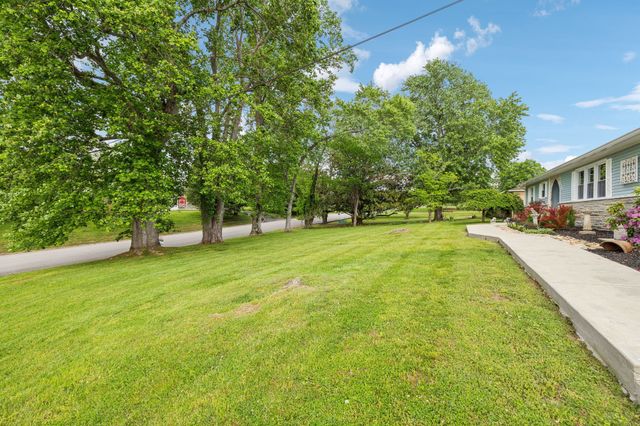 604 College Ave, E, Carthage, TN 37030