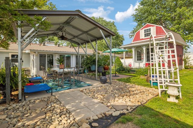 604 College Ave, E, Carthage, TN 37030