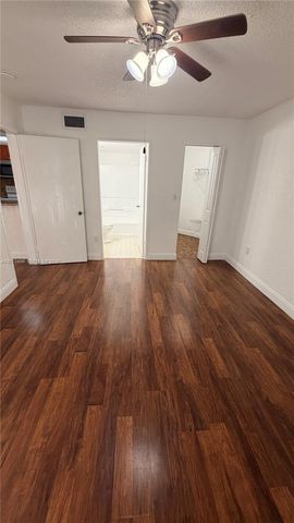 7075 NW 186th Street C208, Hialeah, FL 33015