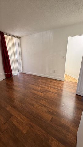 7075 NW 186th Street C208, Hialeah, FL 33015