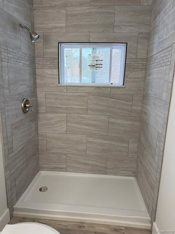 3860 Tower Hill Road, Houghton Lake, MI 48629