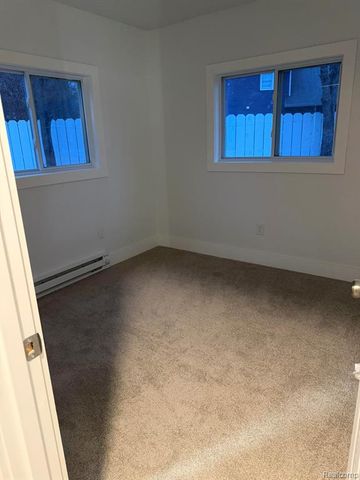 3860 Tower Hill Road, Houghton Lake, MI 48629