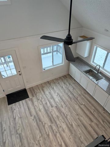 3860 Tower Hill Road, Houghton Lake, MI 48629