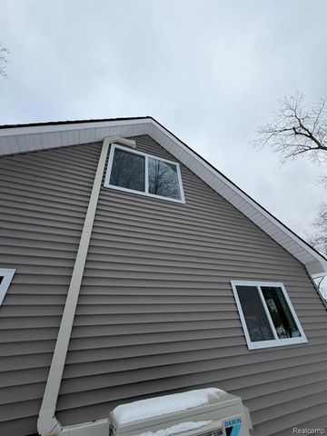 3860 Tower Hill Road, Houghton Lake, MI 48629