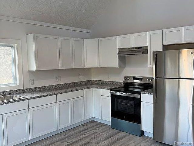 3860 Tower Hill Road, Houghton Lake, MI 48629