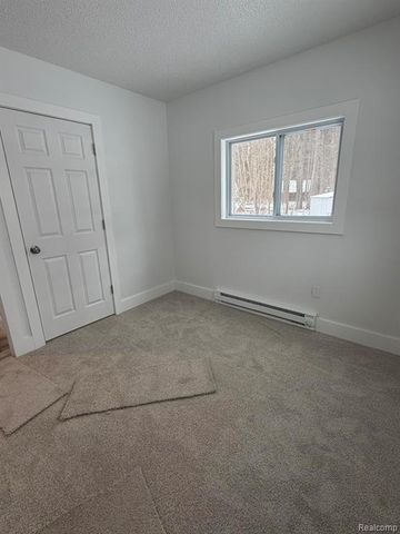 3860 Tower Hill Road, Houghton Lake, MI 48629