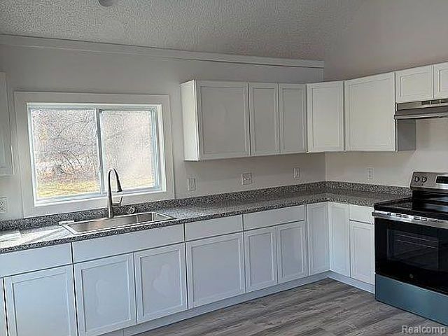 3860 Tower Hill Road, Houghton Lake, MI 48629