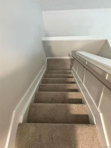 3860 Tower Hill Road, Houghton Lake, MI 48629