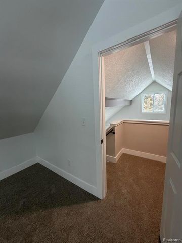 3860 Tower Hill Road, Houghton Lake, MI 48629