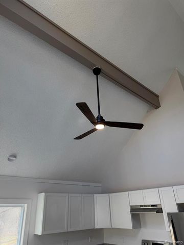 3860 Tower Hill Road, Houghton Lake, MI 48629