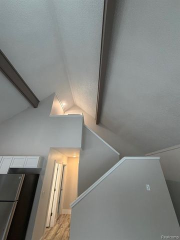 3860 Tower Hill Road, Houghton Lake, MI 48629