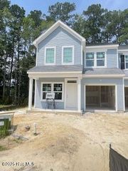808 Palm Frond Way, Calabash, NC 28467