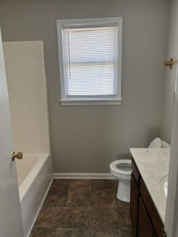 363 Donna Dr, Clarksville, TN 37042