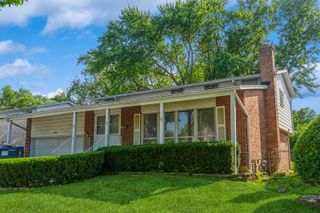 626 Barberry Road, Highland Park, IL 60035