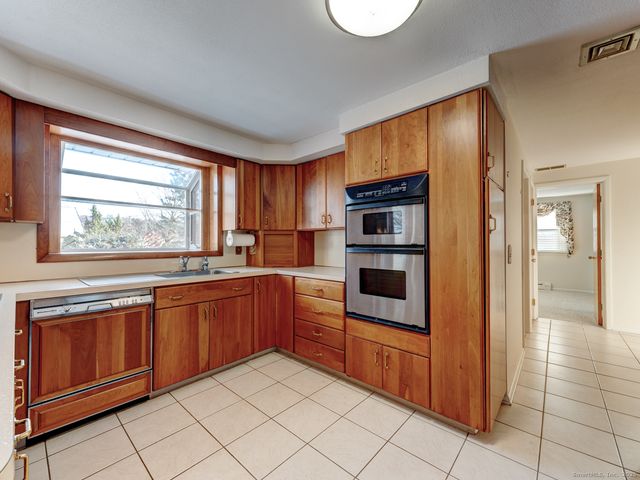 10 McKay Street, Torrington, CT 06790