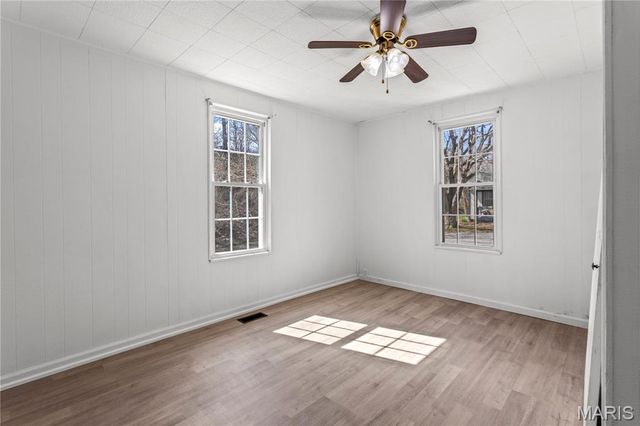 921 S 4th Street, De Soto, MO 63020