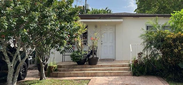 3788 SW 27th Ln, Miami, FL 33134