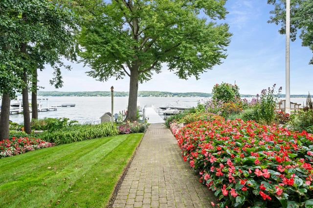 W2908 Walcowis DRIVE, Lake Geneva, WI 53147
