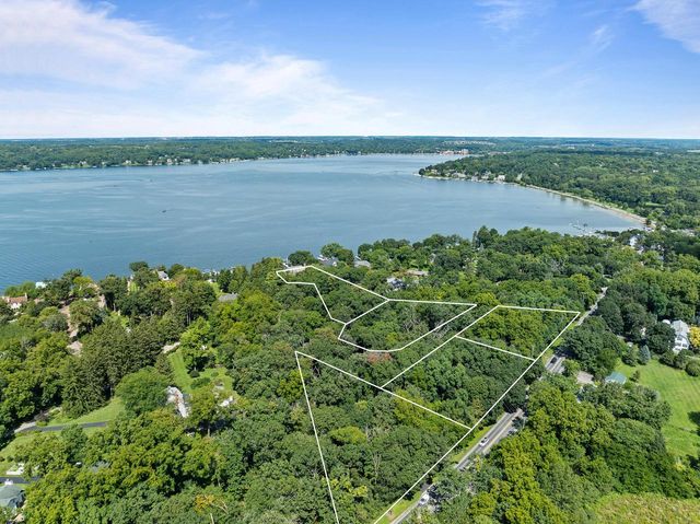 W2908 Walcowis DRIVE, Lake Geneva, WI 53147