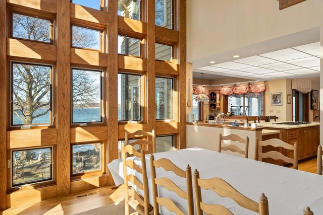 W2908 Walcowis DRIVE, Lake Geneva, WI 53147