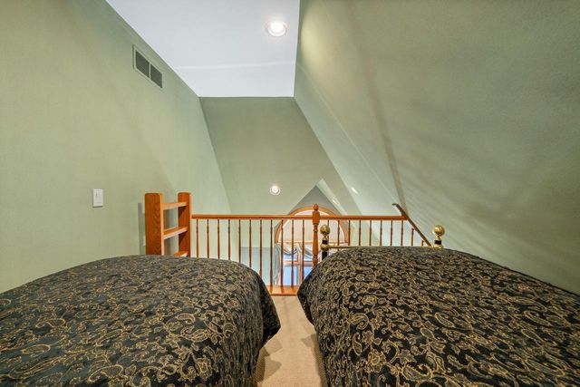 W2908 Walcowis DRIVE, Lake Geneva, WI 53147