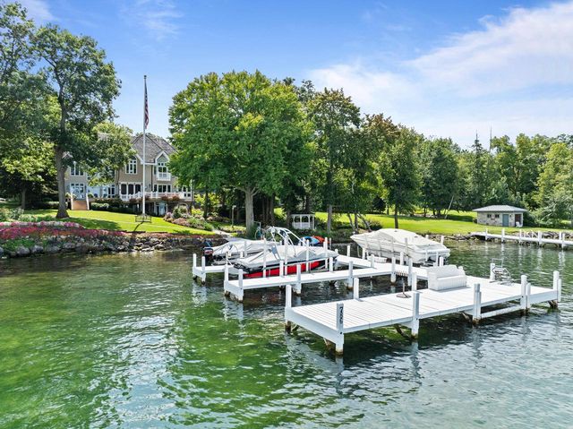 W2908 Walcowis DRIVE, Lake Geneva, WI 53147