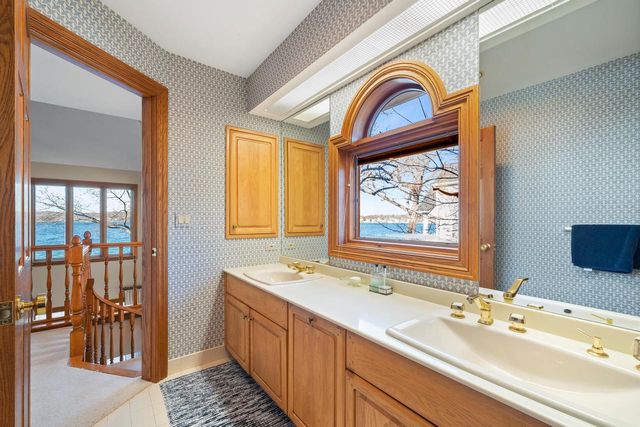 W2908 Walcowis DRIVE, Lake Geneva, WI 53147