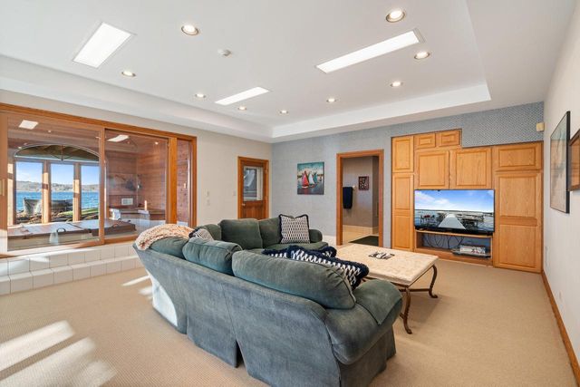 W2908 Walcowis DRIVE, Lake Geneva, WI 53147