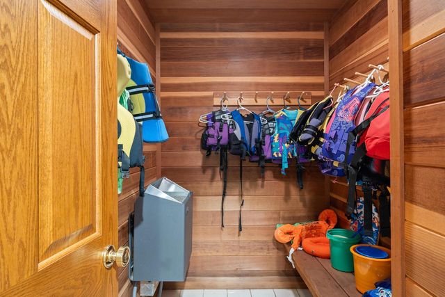 W2908 Walcowis DRIVE, Lake Geneva, WI 53147