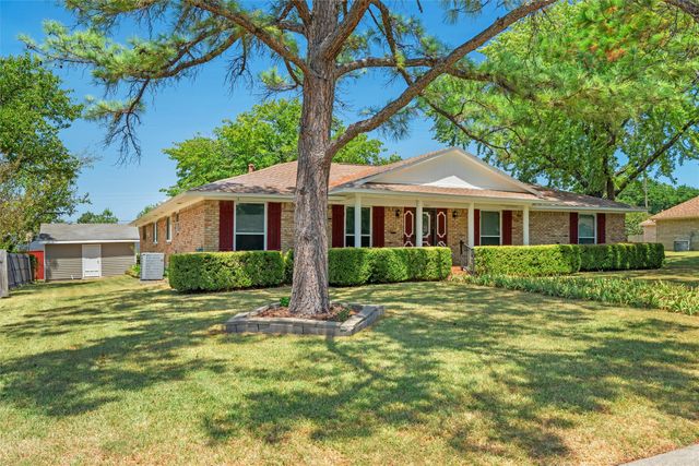 1601 Dakota Drive, Garland, TX 75043