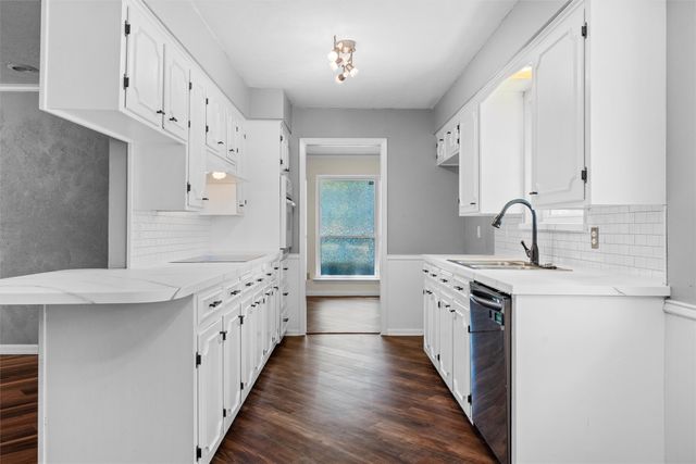 1601 Dakota Drive, Garland, TX 75043