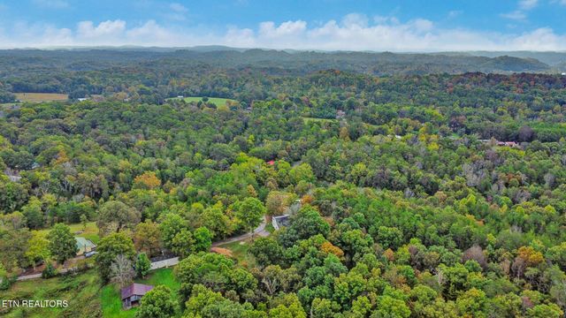 1771 Richard Lane, Knoxville, TN 37914