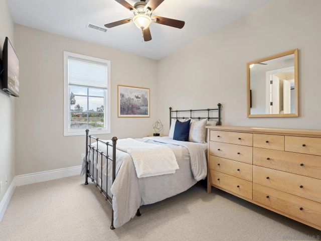 10911 Equestrian Ridge Ct, San Diego, CA 92130