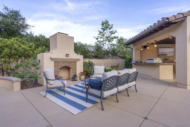 10911 Equestrian Ridge Ct, San Diego, CA 92130