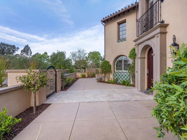 10911 Equestrian Ridge Ct, San Diego, CA 92130